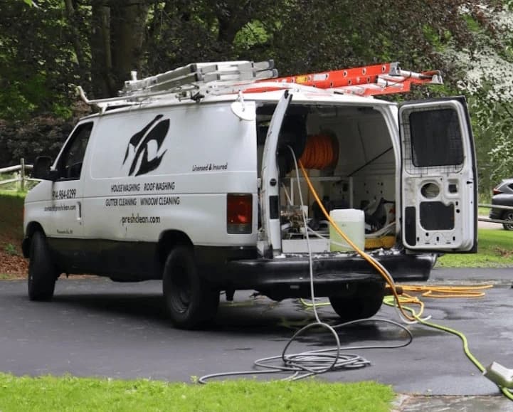 Maple Heights Power Washing professionals cleaning commercial fleet in Maple Heights